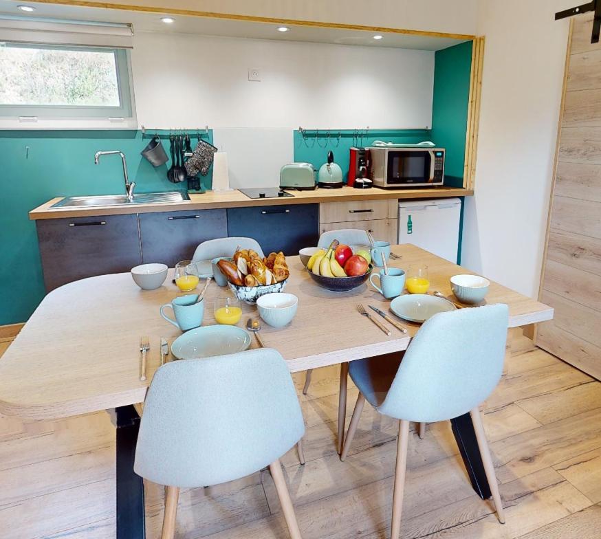 Apartamento La Peniche De Fabrice Avec Jacuzzi Privatif Estrasburgo Habitación foto